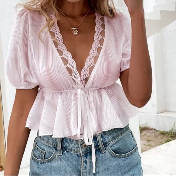 Boho lace trim tie front  peplum blouse - Picture 4 of 7